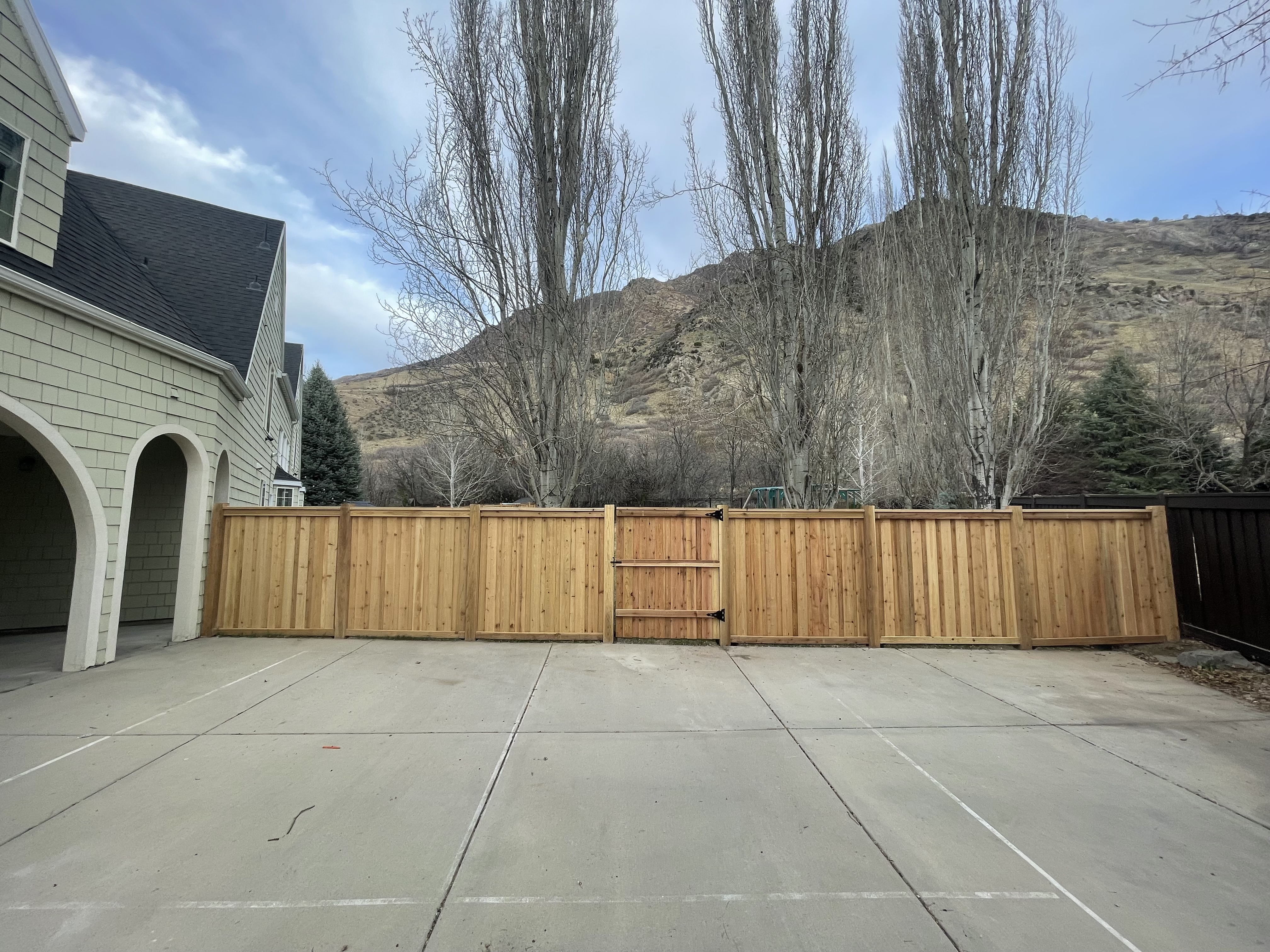 Cedar Board on Board Privacy Fence installed by Spacemakers Fence in Alpine, Utah