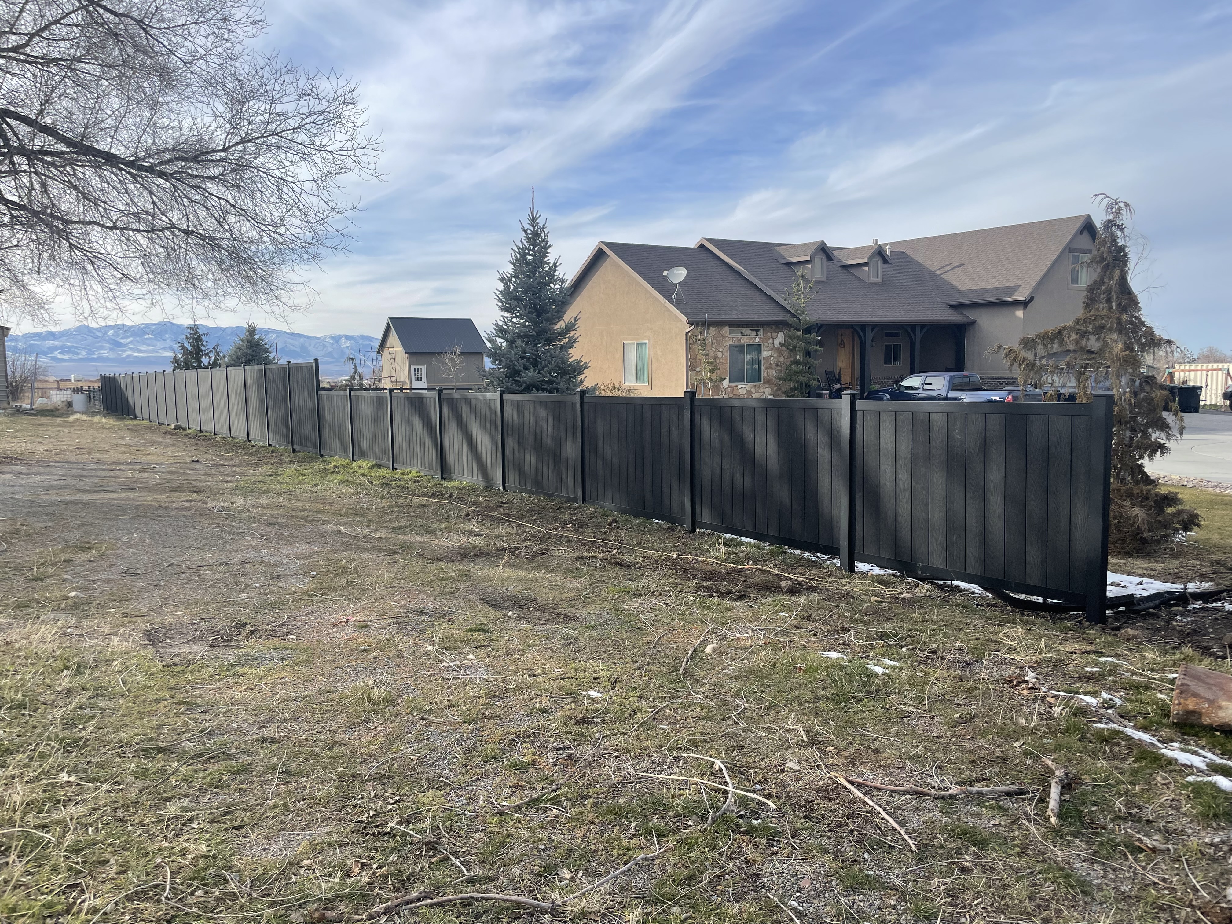Avimore Modern installed by Spacemakers Fence in Farmington, Utah